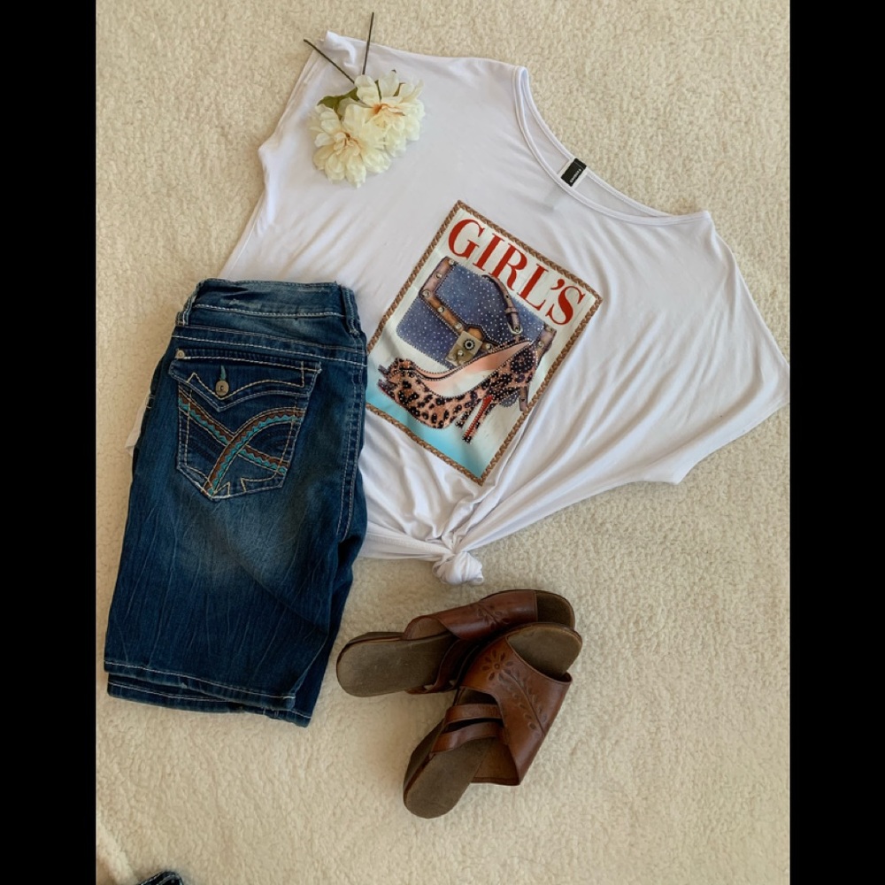 Plus Size Women’s T Shirt (One Size)